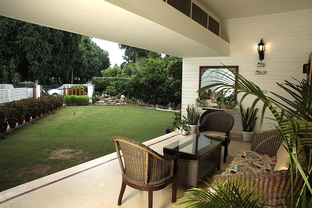 Hotel Ahuja Residency Golf Links Nuova Delhi Esterno foto