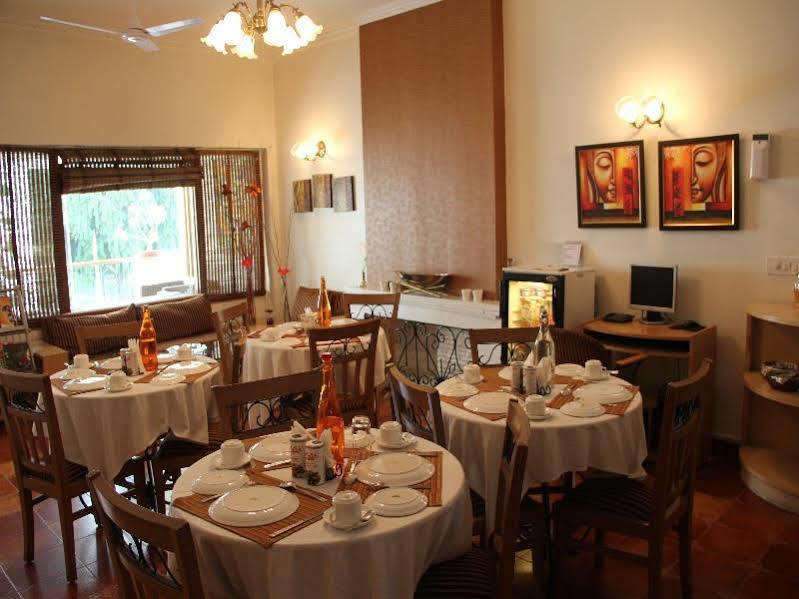Hotel Ahuja Residency Golf Links Nuova Delhi Esterno foto