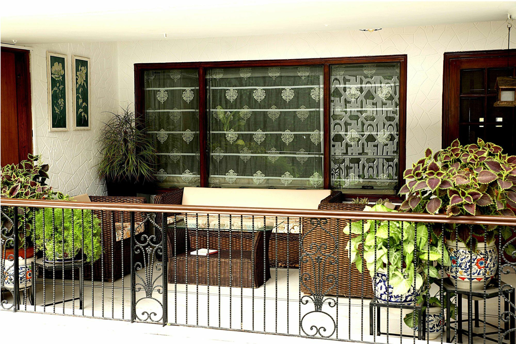 Hotel Ahuja Residency Golf Links Nuova Delhi Esterno foto