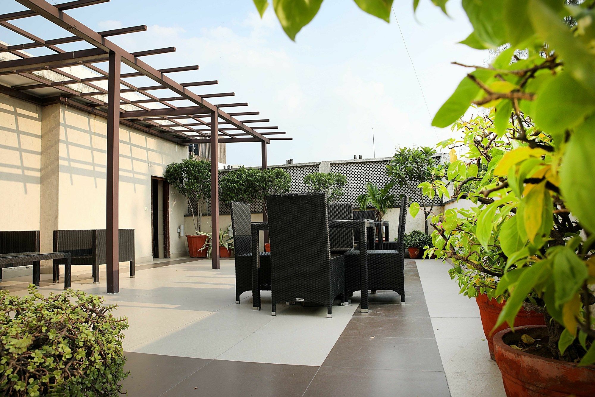 Hotel Ahuja Residency Golf Links Nuova Delhi Esterno foto
